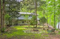 Lakeside Haven with Private Dock Fish and Swim! - B&B