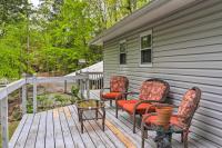 Lakeside Haven with Dock! Family Home in Abbeville - Chambres d’hôtes Iva