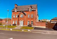 B&B Portrush - The Grange, Portrush Sleeps 13 6 bedrooms - Bed and Breakfast Portrush