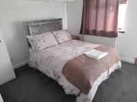B&B Manchester - Melverley House - Bed and Breakfast Manchester