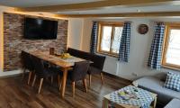 Apartamento de 3 dormitorios con vistas a las montañas