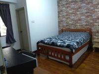 3Rooms 10pax MC 5 star hotel Sofa&Bed MRT McD Axiata - B&B Seri Kembangan