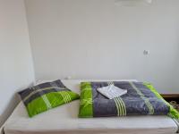 Ruhige und erholsame Wohnung mit Balkon - B&B