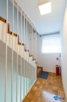 TWO BEDROOM MODERN APARTMENT near the AIRPORT - Chambres d'hôtes Velika Gorica