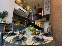 Apto Duplex Manhattan com suítes casal, solteiro e Reversível - Bed and Breakfast Goiânia