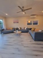 Vitamin Sea Beach House with outdoor Spa - B&B Rosebud