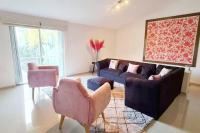 VILLA CHLOE. Modern 4 rooms house with pool - B&B