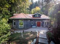 European Style Straw Bale Retreat - B&B