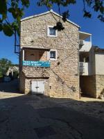 Prvinski Akvarel - B&B Prvić Luka