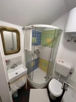 Small One-Bedroom House with Terrace