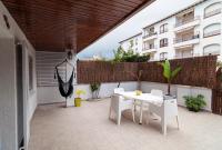 B&B Comarruga - Near beaches large private patio, aircon & community pool - Bed and Breakfast Comarruga