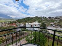 Cheerful 2 bedroom villa with free parking. - B&B Argirocastro