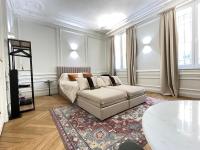 B&B París - Cozy Studio Champs Elysée Arc de Triomphe 1 - Bed and Breakfast París