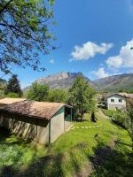 Chalet Deux Chambres (2 Adultes + 3 Enfants)