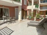 Appt 2 pièces Port Fréjus - méga terrasse + garage - B&B