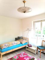 Habitación Triple Básica con baño compartido
