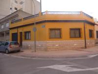 Vacaciones tierra y mar Casa en el centro con patio y terraza - B&B El Campello