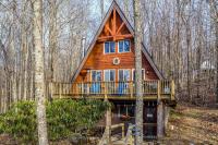 B&B Beech Mountain - A-Frame Cabin with Hot Tub 1 Mi to Beech Mtn Resort - Bed and Breakfast Beech Mountain