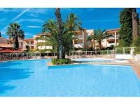T2 A/C côte d'Azur, piscine, plage á 350m, WIFI - Bed and Breakfast