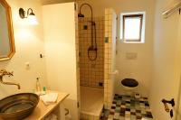 Apartment with Shower