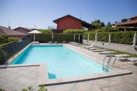 Residenza La Corte Visconti - Deluxe flat with pool and patio - B&B
