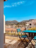 LA RADE - Centre Ville - Balcon - Clim - Neuf - Bed and Breakfast Cassis