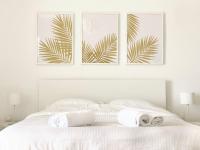 Palm Suite Yellow - B&B Porto Cheli