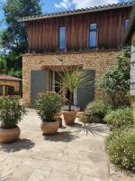 Gîtes de Charme "LE BIBENDÔME" et "LES MOTS BLEUS en pleine forêt - Ferienwohnung
