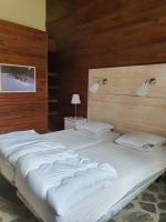 Mixed Dormitory Room