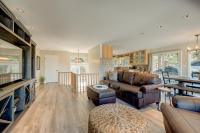 Five Bedroom Holiday Home