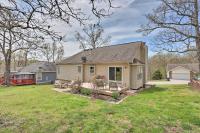Less Than 1 Mi to Marina Family-Friendly Osage Beach Home - B&B