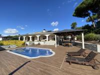 Vivalidays Villa Kiros - B&B Tordera