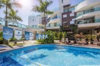 Boulevard 218D - Excelente apartamento em condomínio de luxo no centro de Bombinhas - Piscina - Jacuzzi - Academia - Portaria 24h. - B&B