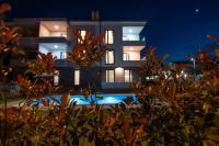 Luxury apartment Grotta with sea view and swimming pool - B&B Promontore