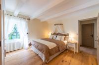 Camera Matrimoniale con Vista Giardino