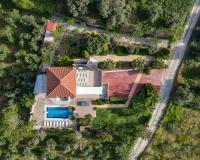 Tsourlakis Residence, A Tranquil Family Oasis with Pool, By ThinkVilla - Ferienwohnung Pigí