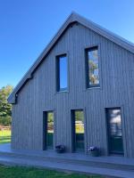 LUČI jūras apartamenti - B&B Roja