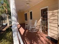 University House - 8 Bedrooms Walk to UF / Stadium - Chambres d’hôtes Gainesville
