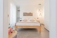 Enchanted Como Lake - City Apartment by Rent All Como - B&B Como