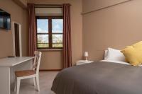 Double or Twin Room with Shared Bathroom - Disability Access