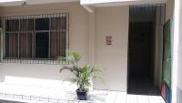 Sua Kitnet na Praia 12 Atenção PEQUENA Só prá dormir Ambiente Familiar Ar Cond TV Microondas Frigobar Internet Centro - Chambres d'hôtes Vila Velha