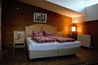 Apartment mit Balkon