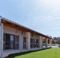 Villa Kadila with heated pool and sauna for family - B&B Lun