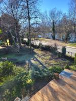 Gîte PRAT NAOU - PYRENNEES ARIEGEOISES - B&B