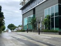 Beachfront Bang Saray By RoomQuest Hotel - Chambres d’hôtes