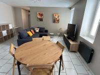 bel appartement 2 chambres au coeur du village - B&B Eyragues