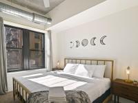 Clover Luxury High-Rise DownTown South Bend - Bed and Breakfast South Bend