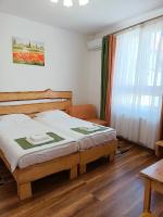 Doppel- oder Zweibettzimmer