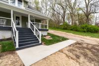 SAND HILL COTTAGE 3 Bedroom Home near PURDUE! River & Park View - Chambres d’hôtes West Lafayette