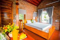 Ninh Binh Mountain View Homestay & Restaurant - B&B Ninh Bình